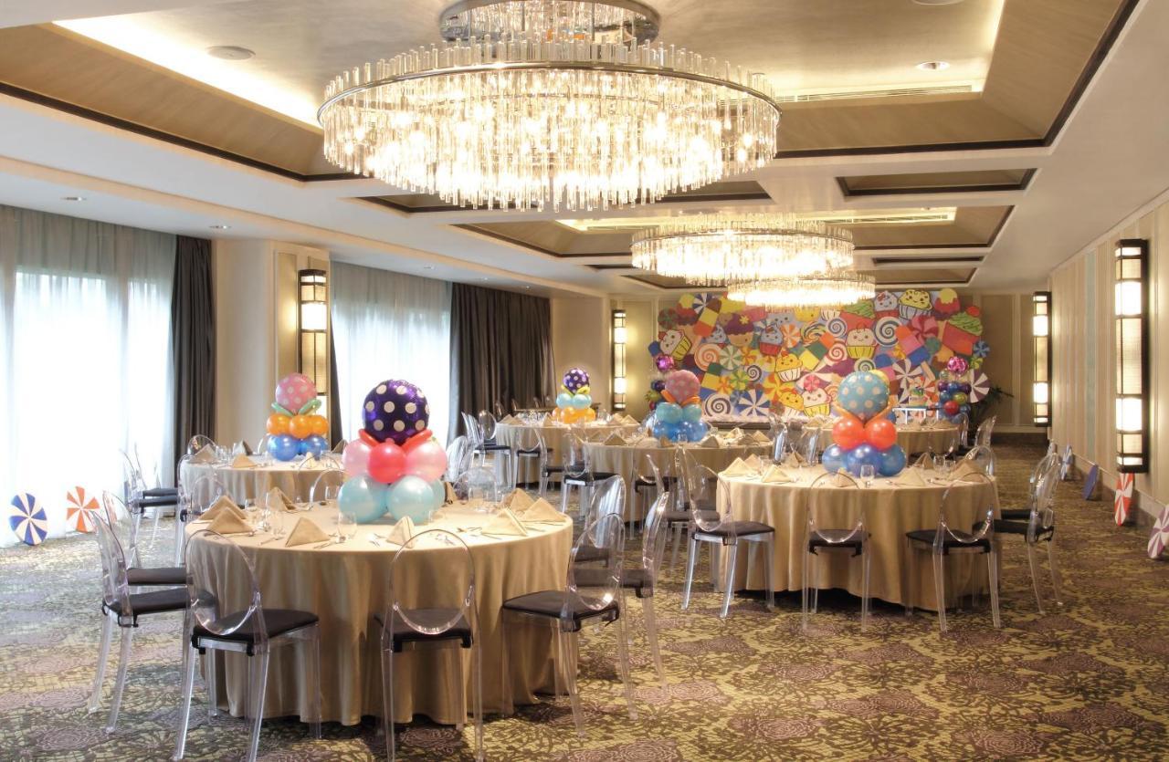 Makati Diamond Residences Makati City Exterior photo The ballroom at the hotel